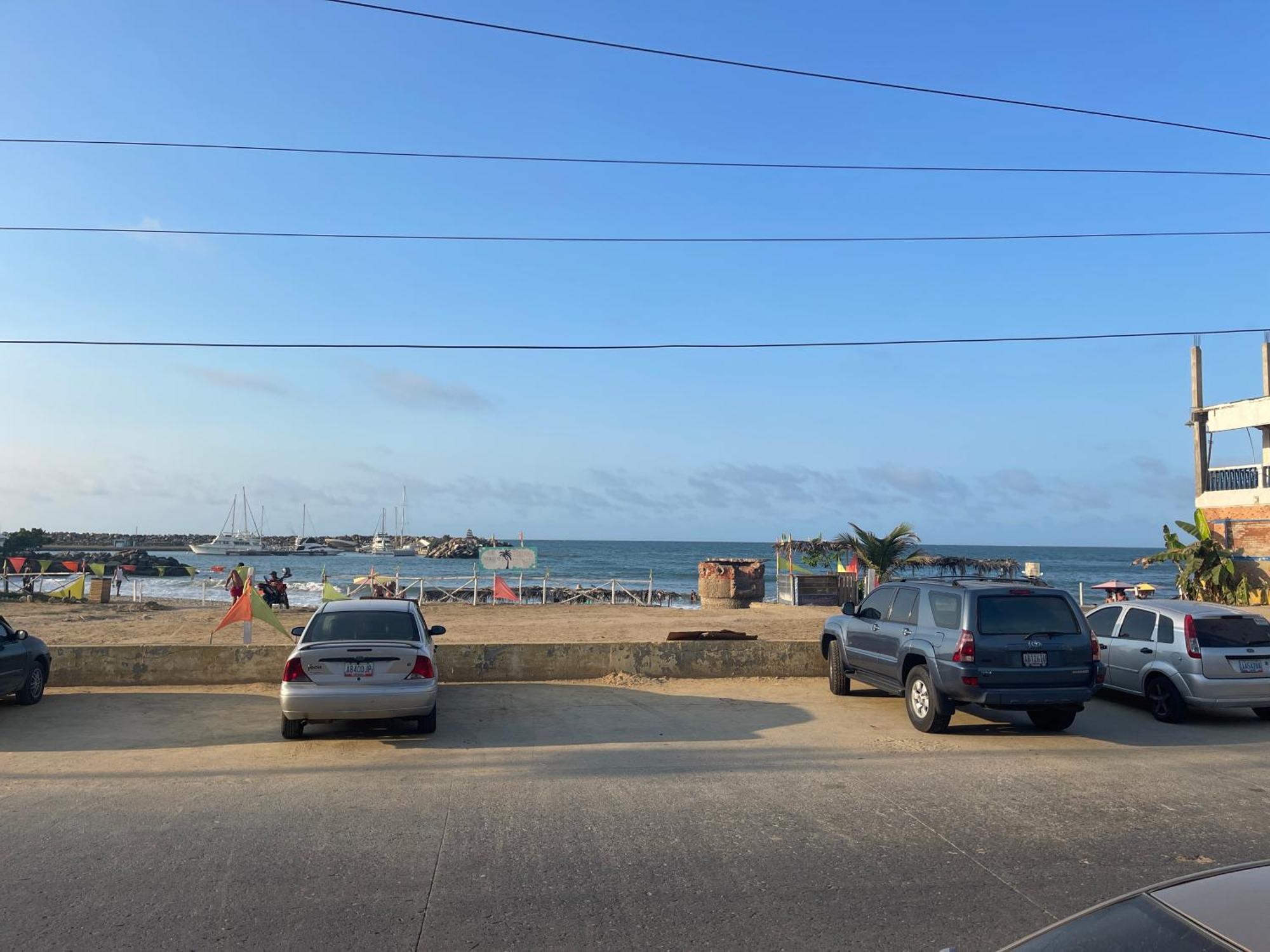 Hotel Brisas Del Mar 2022 Catia La Mar Exterior photo